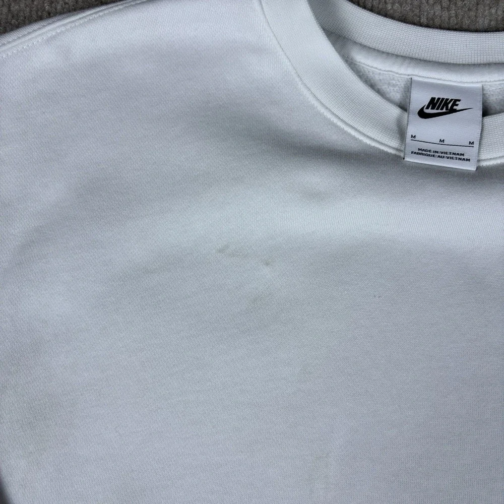 Nike Sportswear‎ Club Crewneck Sweatshirt Mens Medium White Embroidered Swoosh